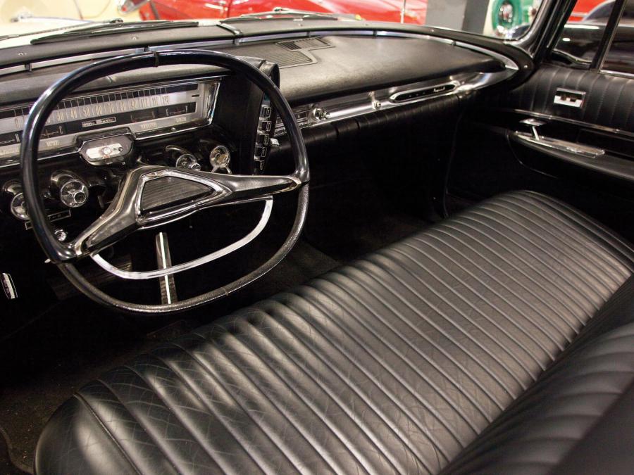 Торпедо Imperial Crown Convertible (RY1-M 925) 1961 года  (фото 8 из 15)